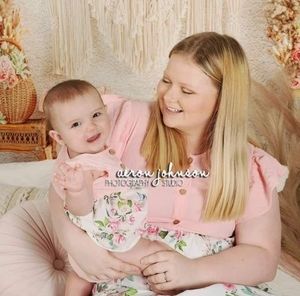 Meet your Posher, Desi